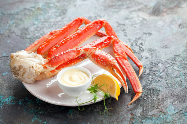 istock Crab legs with sauce 1325934259