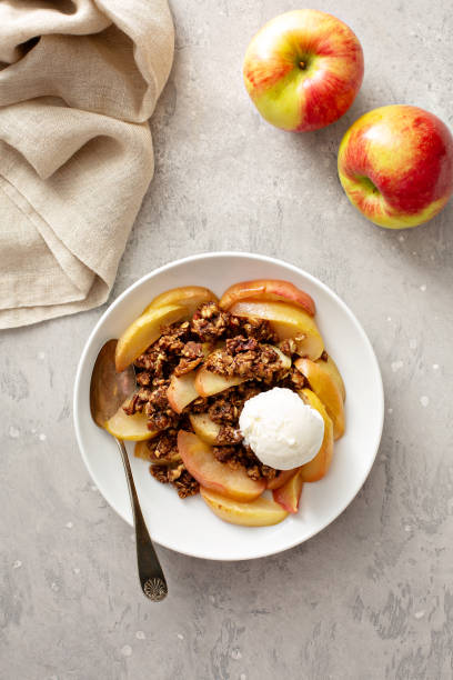istock Healthy gluten free apple crisp 1325964359