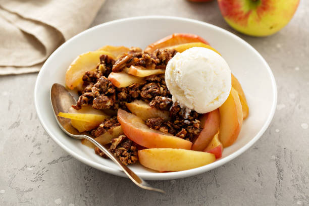 istock Healthy gluten free apple crisp 1325964368