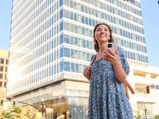 istock Young Adults in an Urban Setting 1325975963