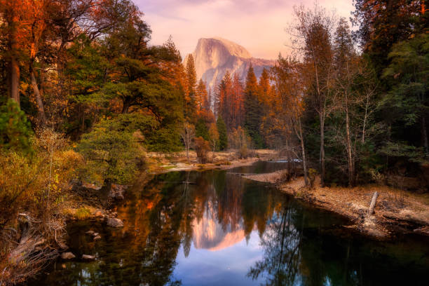 американский пейзаж в йосемитском национальном парке - yosemite valley стоковые фото и изображения