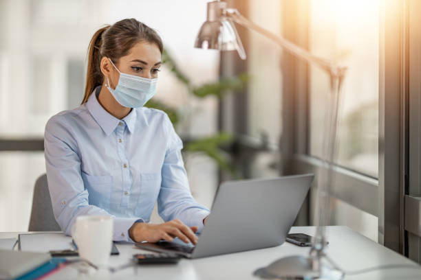 istock Businesswoman working in the office 1326029268