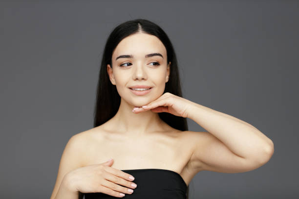 istock Young beautiful glamour woman face 1326079743