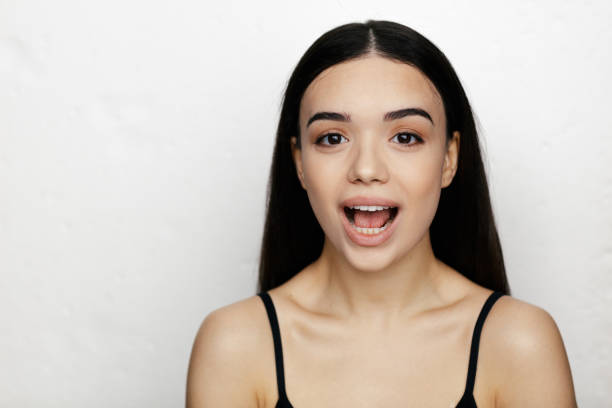 istock Young beautiful glamour woman face 1326081695