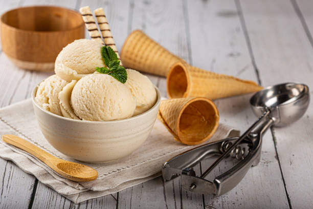 istock Bowl with vanilla ice cream balls. 1326143939