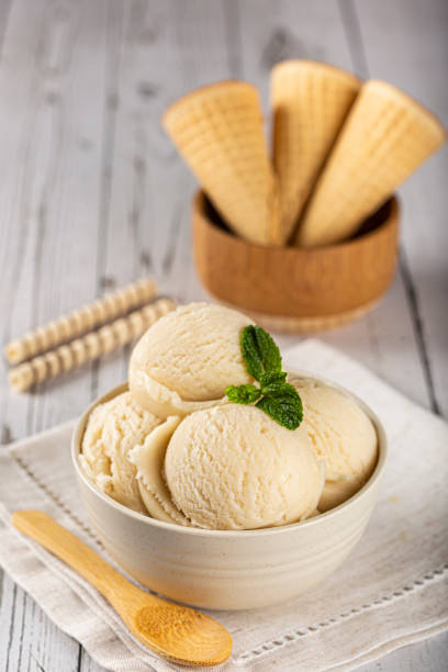 istock Bowl with vanilla ice cream balls. 1326143954