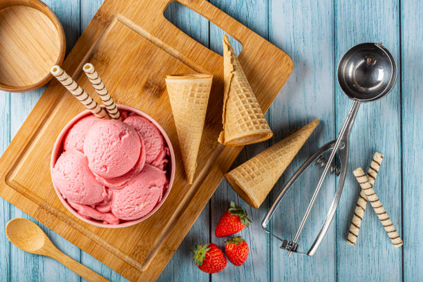 istock Bowl with strawberry ice cream balls. 1326144107