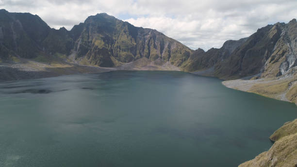 istock Crater Lake Pinatubo, Philippines, Luzon 1326212430