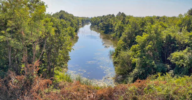 istock The end of the lake 1326329009