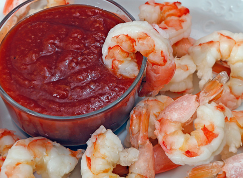 Shrimp Cocktail with Dipping Sauce