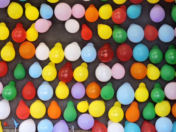 istock Wall Of Carnival Game Balloons 1326360820