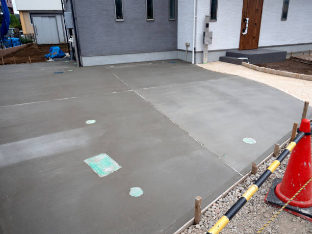 istock Exterior construction of a new house 1326389582