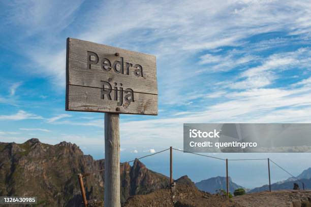 Sign For Hiking In Madeira Stock Photo - Download Image Now - Atlantic Islands, Blue, Cloudscape