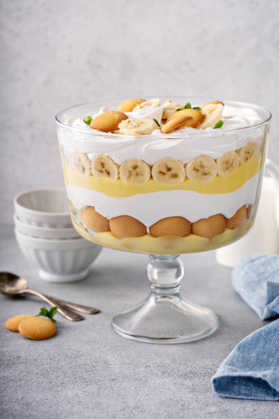 istock Banana pudding trifle in a large digh 1326497465
