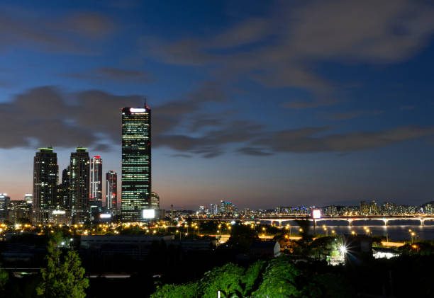 istock the night view of Seoul 1326539266