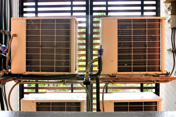 istock Installing air-condition The sunny outdoors 1326558938