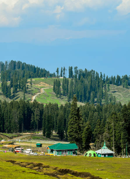 istock Doodhpathri budgam jammu & kashmir 1326657524