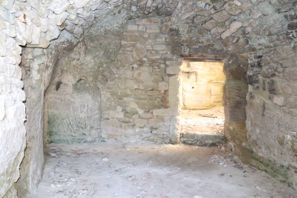 istock Cave house in Barry - Bollene 1326658504