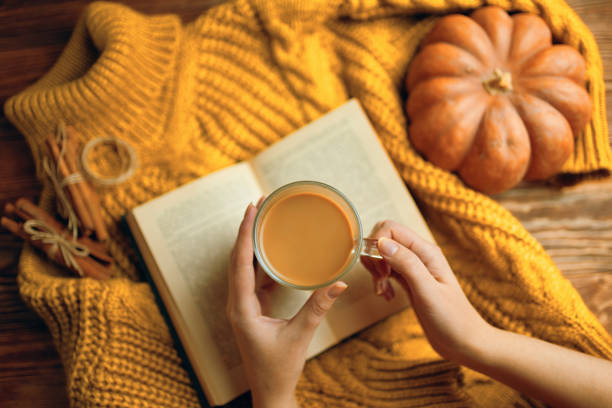 istock Delicious autumn coffee. 1326695262
