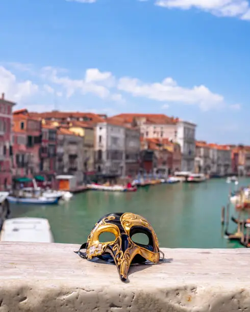 Venice is undoubtedly one of the most beautiful city in Italy and carnival is one of the best time of the year to visit it