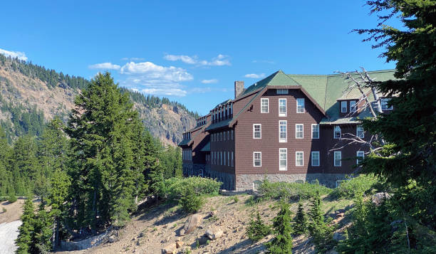 istock Crater Lake Lodge 1326871630