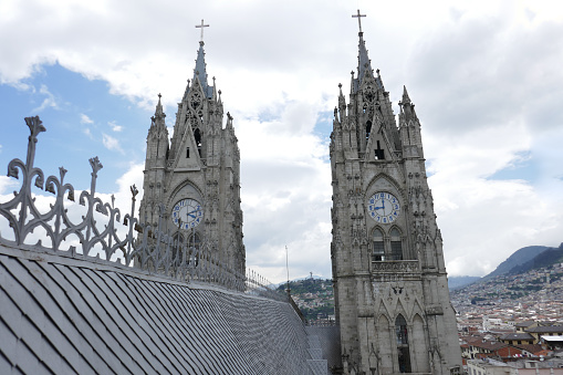 Quito is Ecuador´s capital, the second highest in elevation and the closest zu the equator. The historic center is one of the largest and best preserved in the Americas. The Basilica is the largest neo-gothic church of the Americas