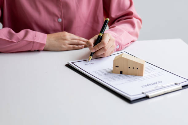 istock Real estate broker agent 1326946557