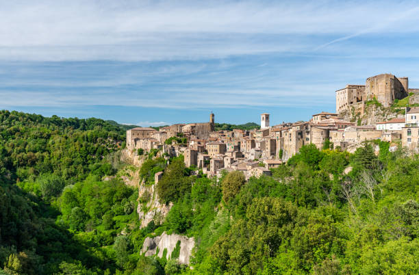 istock Sorano, tuscnay wonder 1326958790