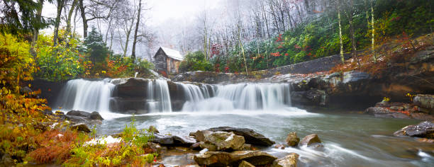 babcock mill kaskady - babcock state park zdjęcia i obrazy z banku zdjęć