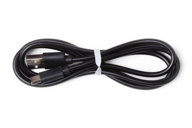 cabo usb - usb cable cable black isolated - fotografias e filmes do acervo