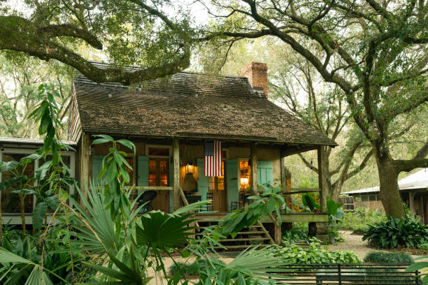 istock Louisiana French Creole B&B 1327159391