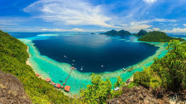 scenic panoramic top view of Bohey Dulang Island Semporna, Sabah. scenic panoramic top view of Bohey Dulang Island Semporna, Sabah. mabul island stock pictures, royalty-free photos & images