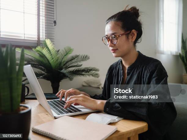 Woman Learning Online With Laptop Stock Photo - Download Image Now - Hipster Culture, Web Conference, Video Call