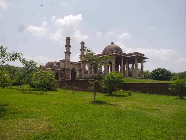 istock Jamie mosque in historical place 1327313133