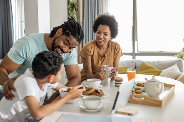 istock Morning time together at home 1327319292