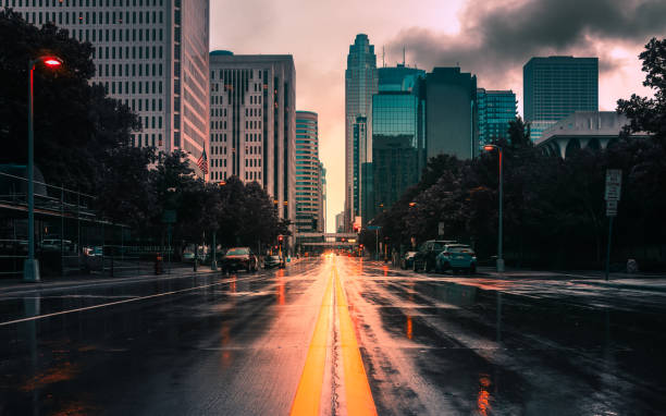 minneapolis skyline in the rain minneapolis skyline in the rain minneapolis stock pictures, royalty-free photos & images