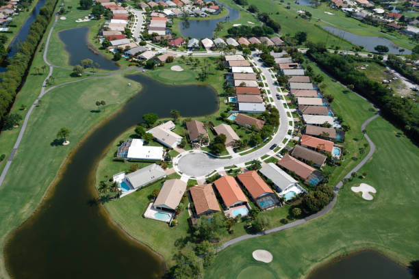 istock Houses in Florida 1327368847