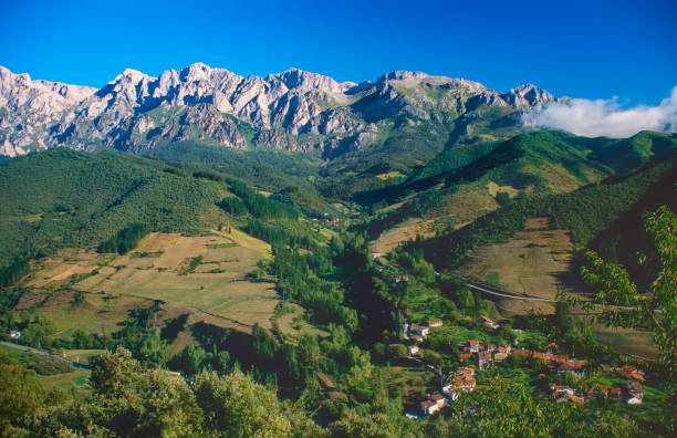 Literally translated, Picos de Europa means 'peaks of Europe'. The Picos are located in the north of Spain in three provinces; Asturias, Cantabria and León. Part of the mountain range is a National Park. The mountain range consists of three mountain massifs, which are bordered by rivers and each has its own character.