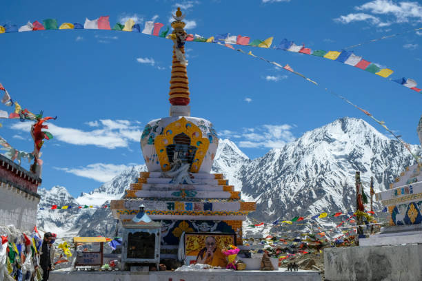 dhar thachakarpo en himachal pradesh, india - kaza fotografías e imágenes de stock