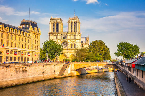 istock Siene river and Notre Dame de Paris 1327474102