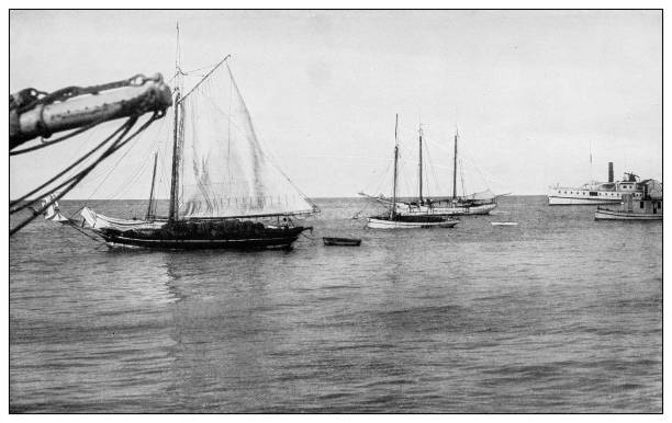 istock Antique black and white photograph: Big sponge craft returning after successful cruise, Cuba 1327486965
