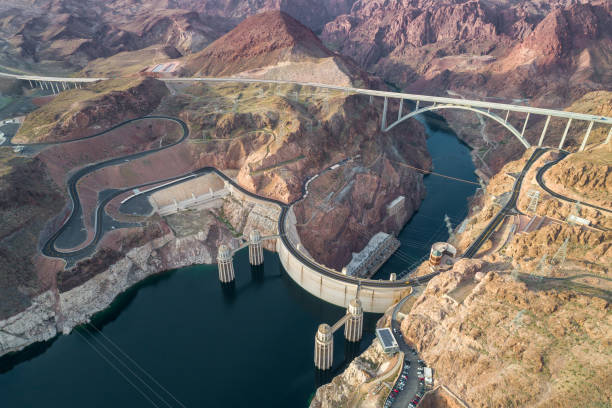 istock Hoover Dam in Nevada. Mountain in Background 1327491468