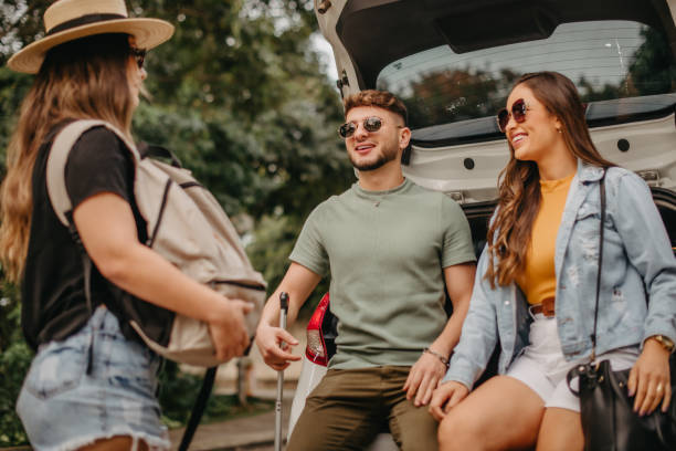 istock friends getting ready to travel 1327545513