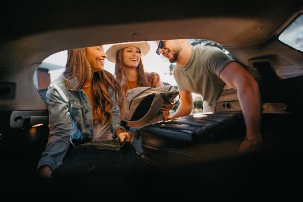 istock friends getting ready to travel 1327546114