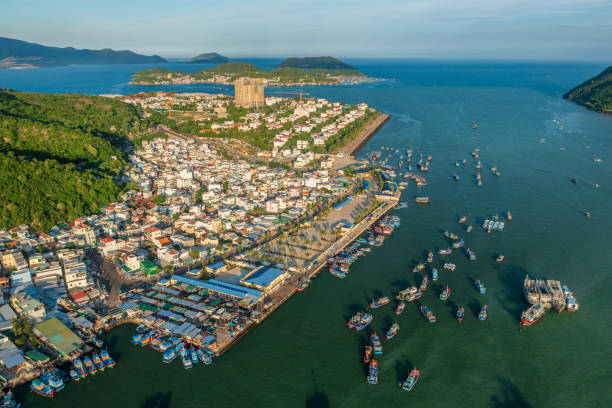 istock Vinh Truong seaport 1327555920