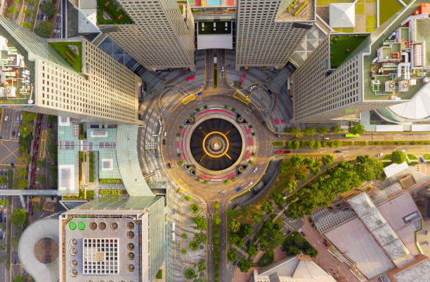 Top view of Fountain of Wealth SINGAPORE - FEBRUARY 4: Aerial Top view Fountain of Wealth at Suntec city in Singapore, It is landmark financial business district with skyscraper on February 4, 2020 in Singapore."t singapore photos stock pictures, royalty-free photos & images
