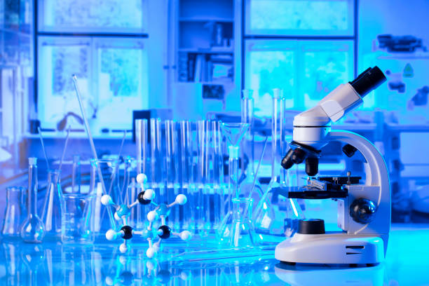 istock Laboratory investigations concerning covid pandemy. 1327598542