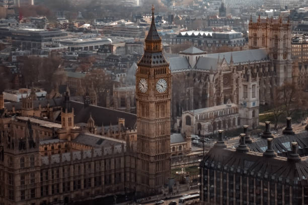 vista aérea del big ben y el paisaje urbano de londres - city of westminster fotografías e imágenes de stock