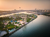 flaggeninsel-im-emirat-sharjah-downtown-in-den-vereinigten-arabischen-emiraten.jpg?b=1&s=170x170&k=20&c=wTg5qwQoC6Vhc--Pj2Fq467VsKuUYT22Jq8dQg6OU40=