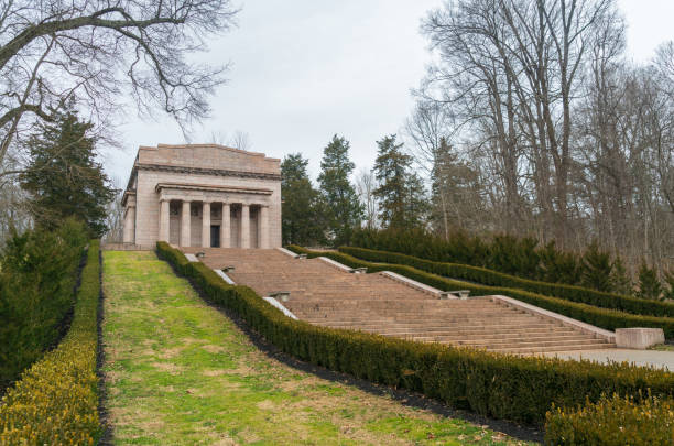 monument au lieu historique national du lieu de naissance abraham lincoln - kentucky memorial photos et images de collection